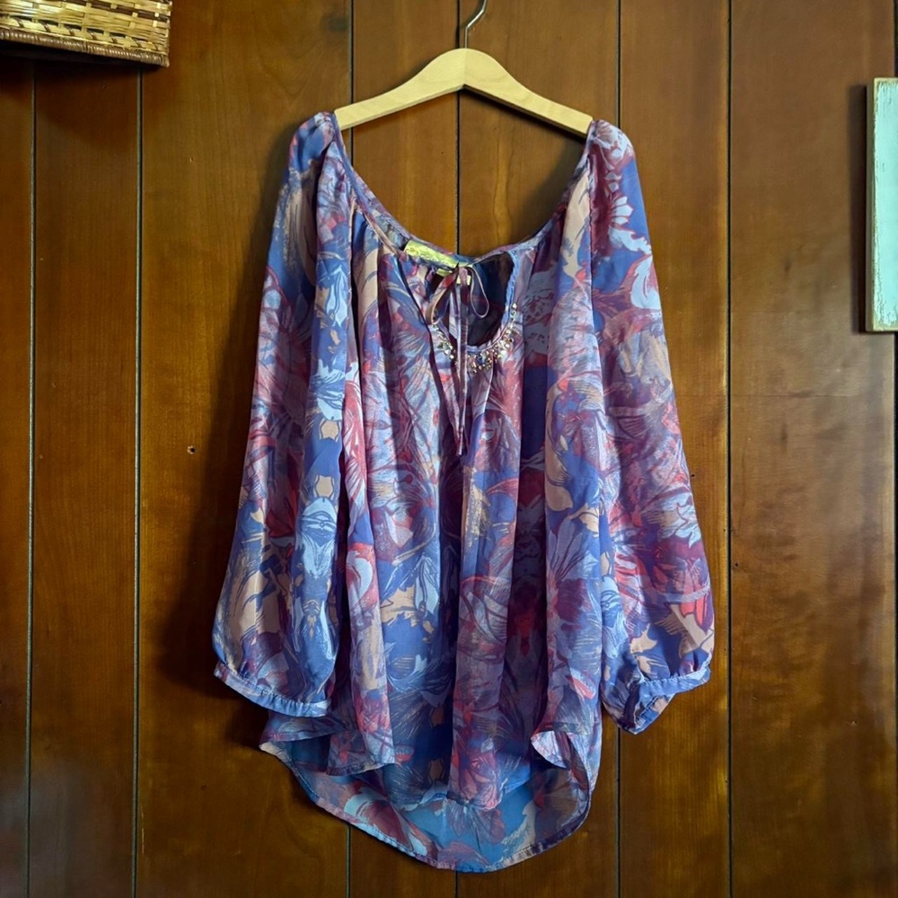 Vera Wang Top